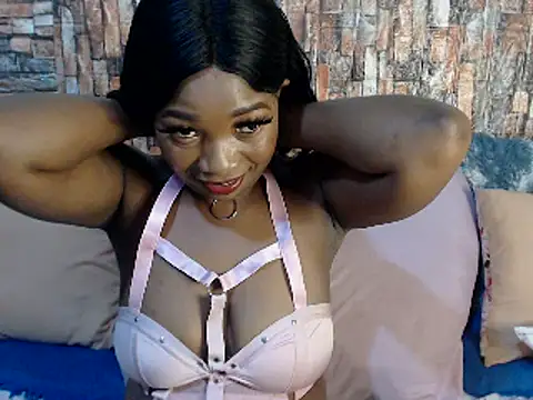 Snapshot of Foxy_African chatting on February 2025 03:15:02 PM Foxy African online show from February 2025 03:15:02 PM
