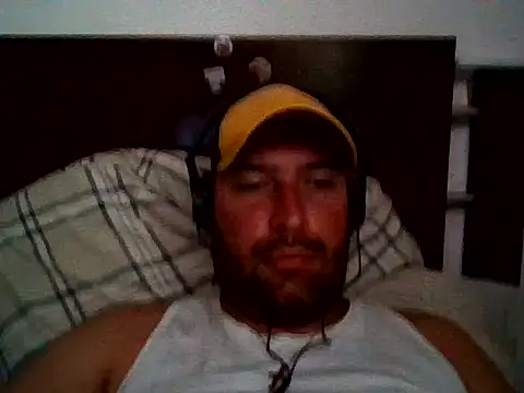 LukaE35 online show from June 2026 05:51:01 PM