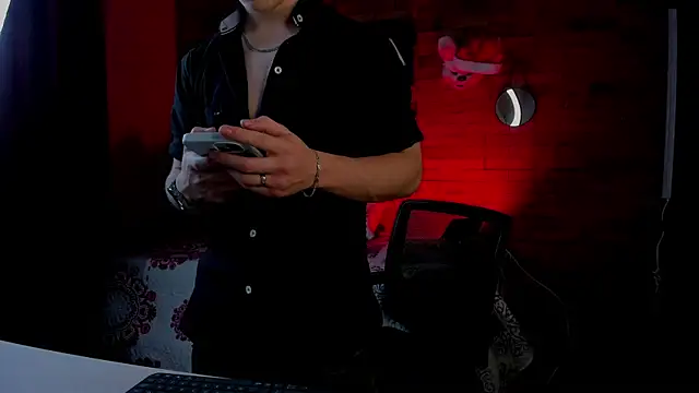 Ares Dickson online show from December 2024 07:25:02 AM