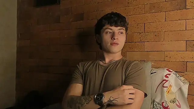 Ares Dickson online show from December 2024 05:44:01 AM