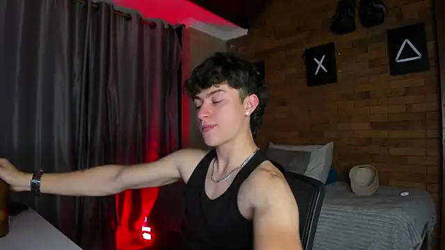 Ares Dickson online show from February 2025 04:25:02 AM