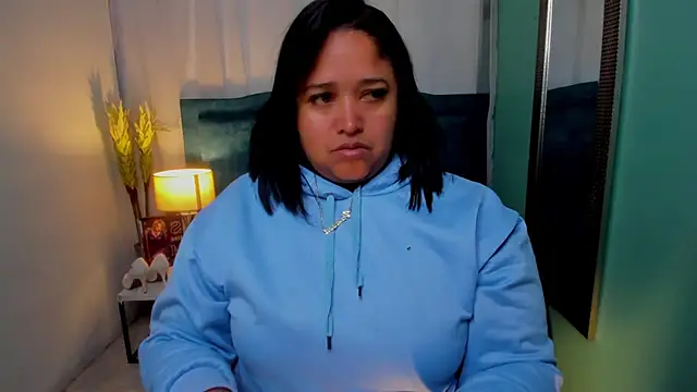 Busty Juicy online show from February 2025 11:25:02 AM