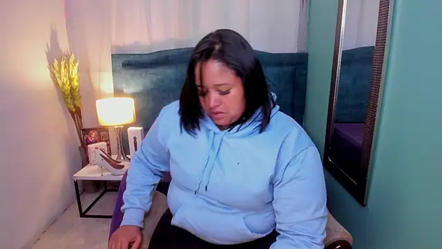 Busty Juicy online show from February 2025 11:53:01 AM