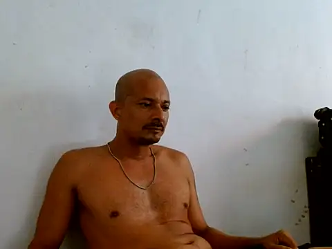 Snapshot of snoppie chatting on June 2026 06:12:01 PM snoppie online show from June 2026 06:12:01 PM
