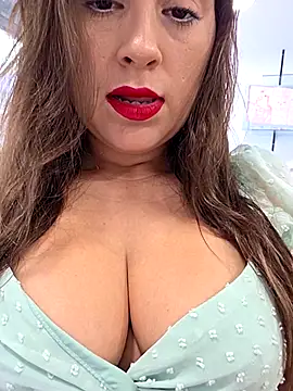 Snapshot of GatitaXD27 chatting on October 2025 08:59:01 AM GatitaXD27 online show from October 2025 08:59:01 AM