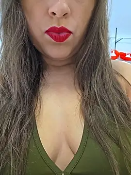 Snapshot of GatitaXD27 chatting on October 2025 09:55:02 AM GatitaXD27 online show from October 2025 09:55:02 AM