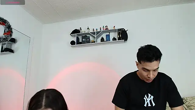 HotCouple 697 online show from December 2024 08:36:01 PM