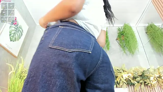 Lana Lann online show from December 2024 01:49:02 PM