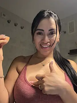 Snapshot of tamara_jay chatting on February 2025 08:42:01 PM tamara jay online show from February 2025 08:42:01 PM