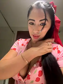 tamara jay online show from September 2025 10:11:01 PM