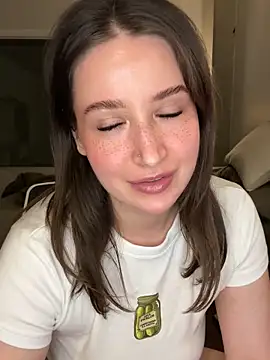 nerdynina online show from February 2026 12:36:01 AM