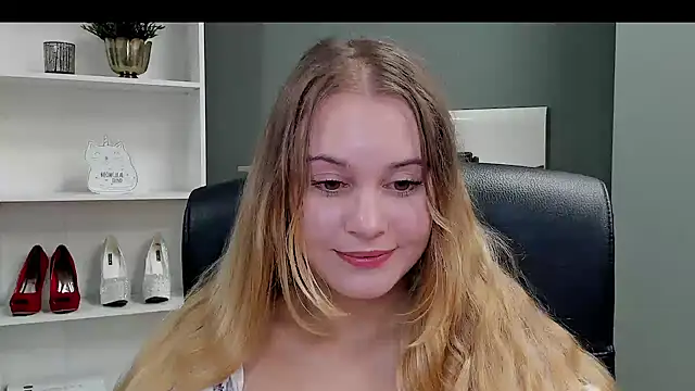 kitty valeria online show from September 2025 08:54:02 PM