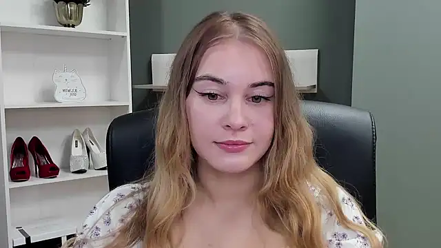 kitty valeria online show from November 2025 09:59:02 PM