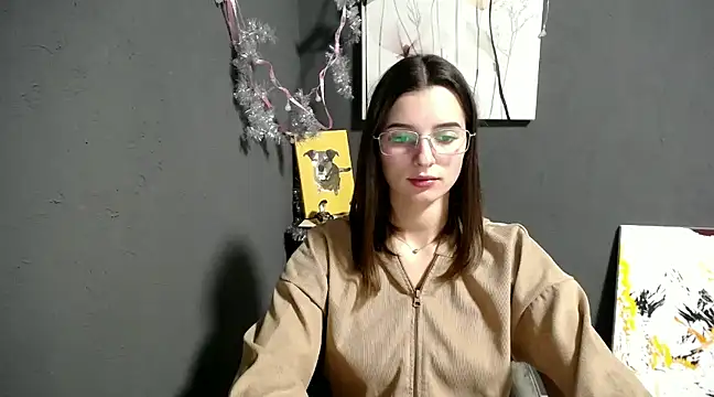 lady olivia  online show from December 2024 04:46:02 PM