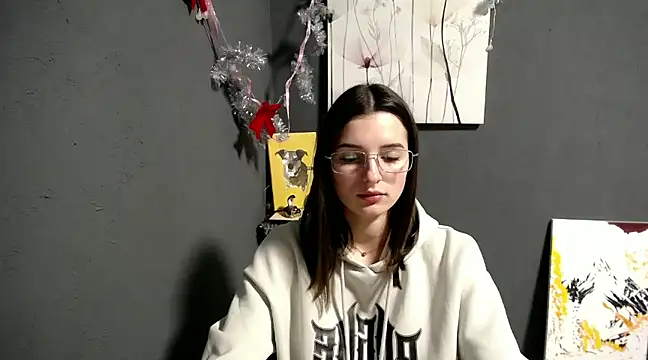 lady olivia  online show from December 2024 05:13:01 PM