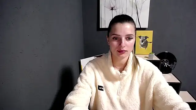 lady olivia  online show from November 2025 01:33:01 PM