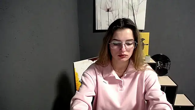 lady olivia  online show from November 2025 02:50:02 PM