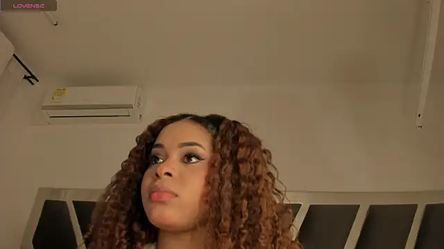 Samanntha Rose online show from December 2025 07:21:02 PM