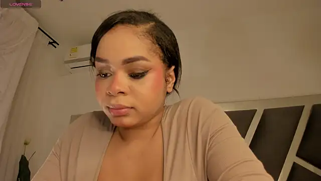 Samanntha Rose online show from January 2026 07:41:02 PM