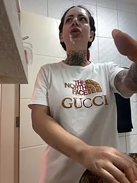 Snapshot of YasmimBrasil chatting on October 2025 08:16:02 AM YasmimBrasil online show from October 2025 08:16:02 AM