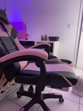 Snapshot of YasmimBrasil chatting on July 2026 06:47:02 AM YasmimBrasil online show from July 2026 06:47:02 AM