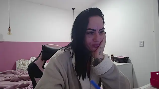 Snapshot of YasmimBrasil chatting on July 2026 07:11:02 AM YasmimBrasil online show from July 2026 07:11:02 AM