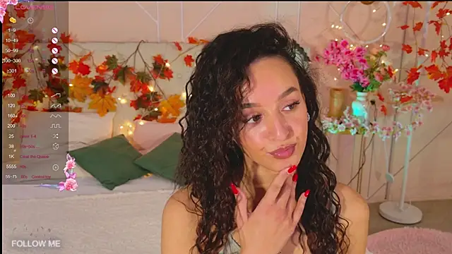 Lolly Neal online show from November 2025 04:57:01 AM