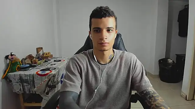 Snapshot of Balo_lovers chatting on January 2025 05:11:02 PM Balo lovers online show from January 2025 05:11:02 PM