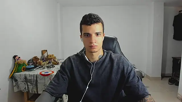 Snapshot of Balo_lovers chatting on January 2025 02:22:01 PM Balo lovers online show from January 2025 02:22:01 PM