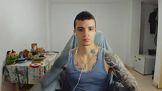 Snapshot of Balo_lovers chatting on January 2025 02:15:01 PM Balo lovers online show from January 2025 02:15:01 PM