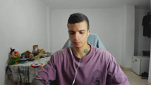 Snapshot of Balo_lovers chatting on February 2025 02:02:01 PM Balo lovers online show from February 2025 02:02:01 PM