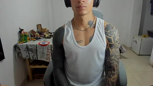 Snapshot of Balo_lovers chatting on March 2025 09:15:01 PM Balo lovers online show from March 2025 09:15:01 PM