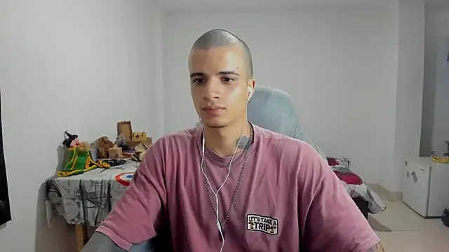 Snapshot of Balo_lovers chatting on March 2025 08:32:02 PM Balo lovers online show from March 2025 08:32:02 PM