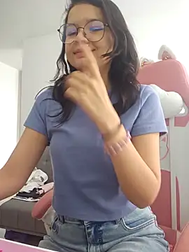 azumiichan online show from January 2026 05:27:02 PM