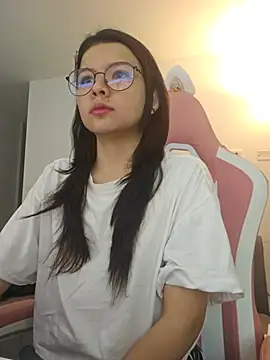 azumiichan online show from July 2026 12:04:01 AM