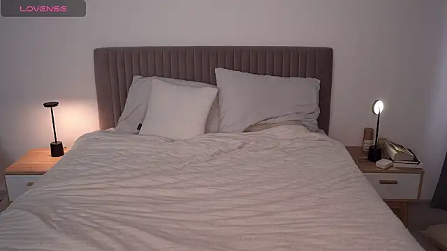 Snapshot of arielbell_ chatting on January 2025 11:41:01 AM arielbell online show from January 2025 11:41:01 AM