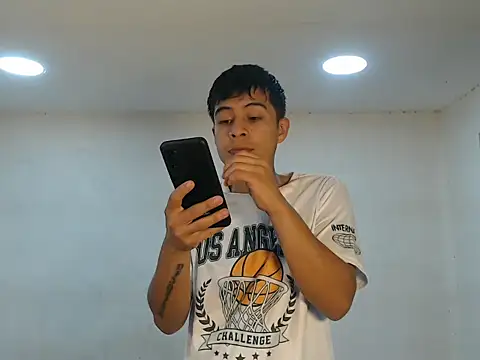 danielitopapuu online show from October 2025 12:27:01 PM