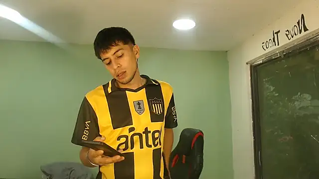 danielitopapuu online show from January 2026 10:01:01 PM