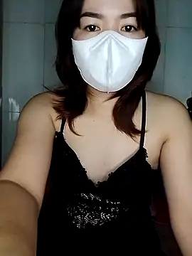 Snapshot of Lini_Ery chatting on December 2024 03:46:01 PM Lini Ery online show from December 2024 03:46:01 PM