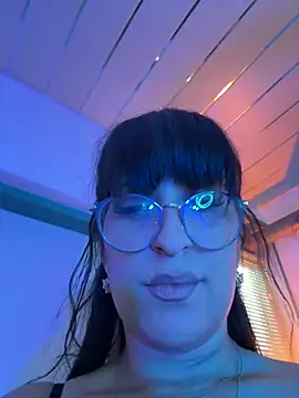 Snapshot of CarolaDrago chatting on January 2025 08:34:01 AM CarolaDrago online show from January 2025 08:34:01 AM