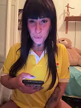 CarolaDrago online show from April 2026 07:39:01 PM