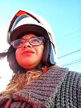 olivia stylinnson online show from December 2024 09:08:02 PM