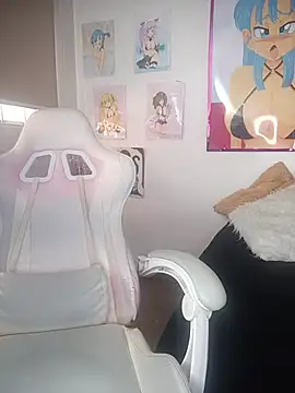 Snapshot of Mishka__ chatting on April 2026 08:17:02 PM Mishka online show from April 2026 08:17:02 PM
