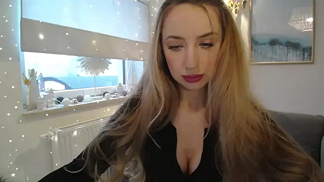 JulietteDiamond online show from December 2025 08:09:02 AM