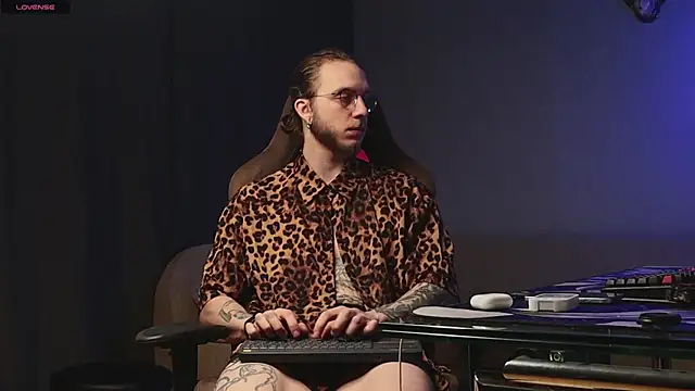 pleasure8869 online show from January 2025 04:57:02 AM