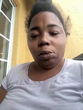 JCCaramelbarbie1 online show from October 2025 12:02:02 PM