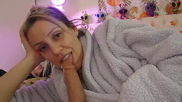 VegasDani online show from November 2025 06:57:02 AM