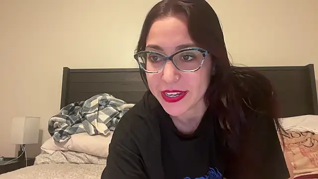 QueenLolaX online show from October 2025 06:12:01 AM