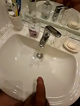 teddy79good online show from October 2025 04:30:01 PM