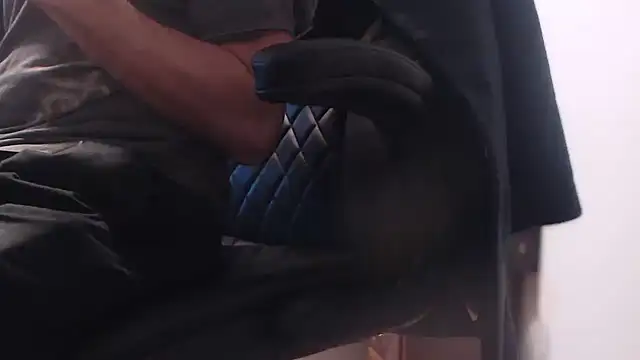 Snapshot of flexingplexico chatting on March 2025 08:33:02 AM flexingplexico online show from March 2025 08:33:02 AM